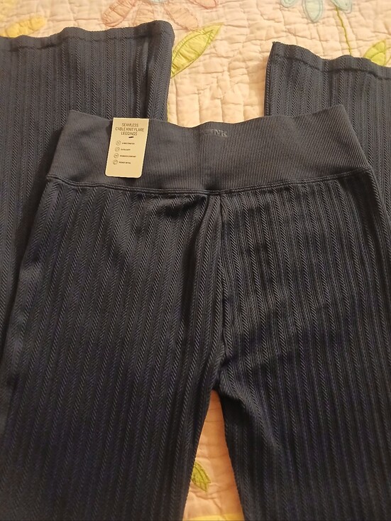 PINK Victoria's Secret Pants - Nwt Navy Pink Victoria Secret Seemless Cable Knit Flare Leggings
